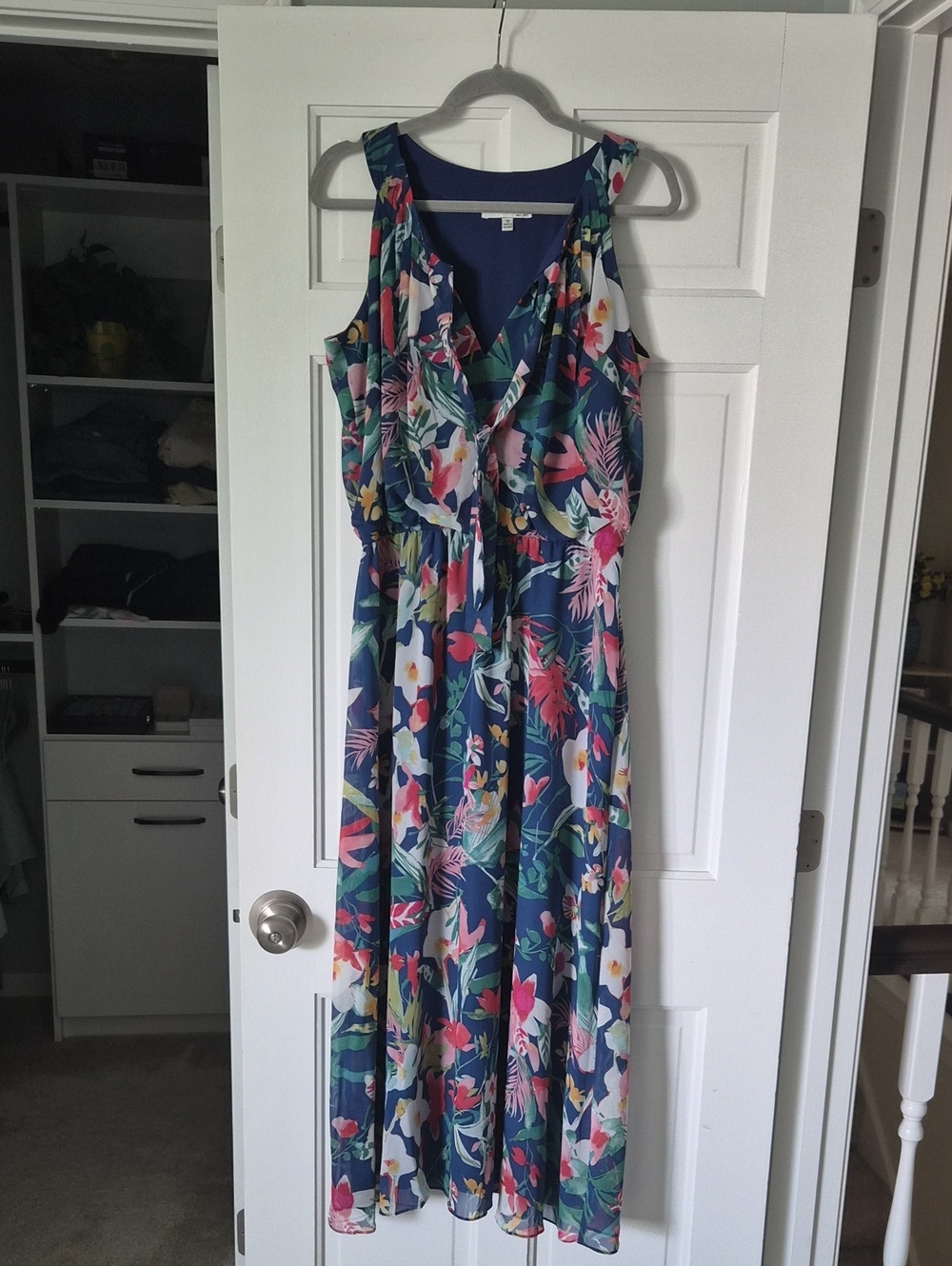 Studio One Navy Floral V‑Neck Maxi Dress